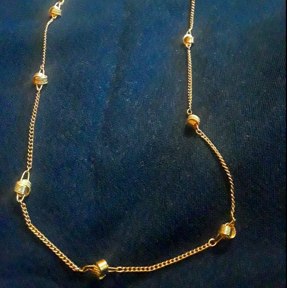 Vintage Avon Delicate Knot Necklace